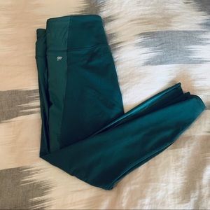 Kelly Rowland Powerhold Shine legging